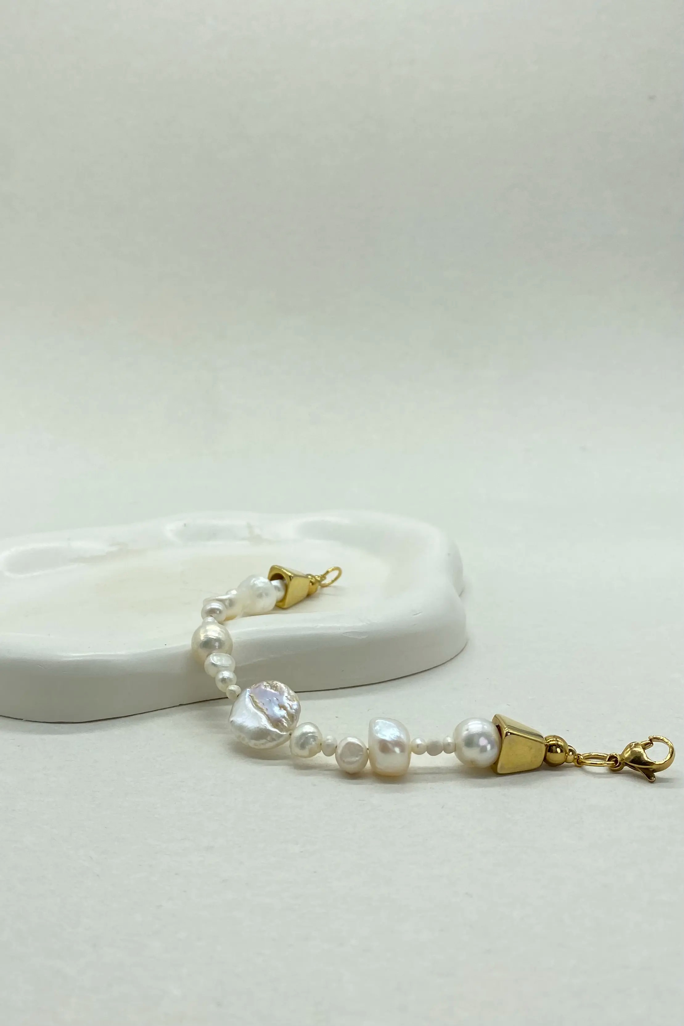 PULSERA SEED Y MONEDA